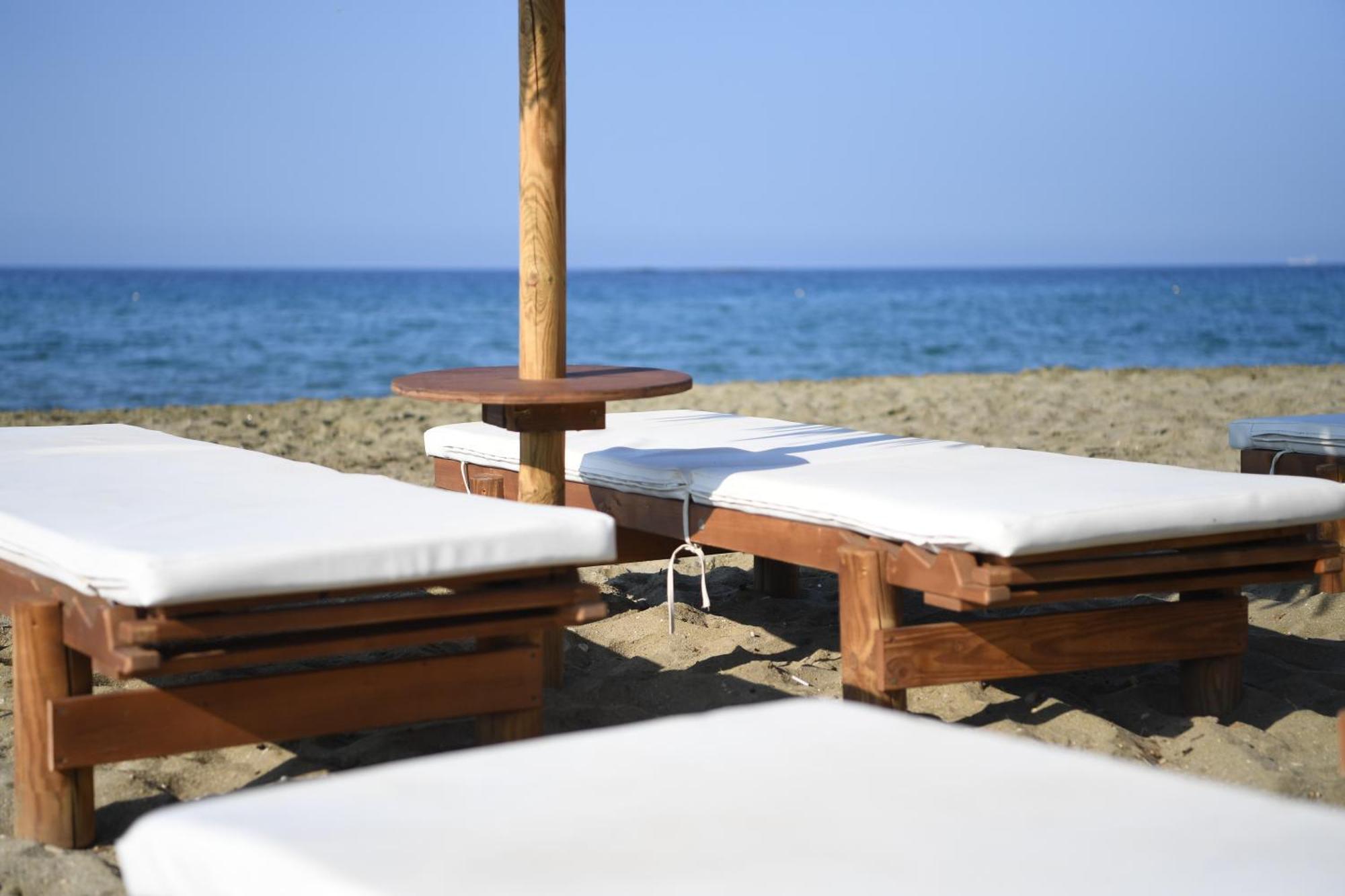 Nostos Beachfront Apartments & Studios Agios Ioannis  Eksteriør bilde