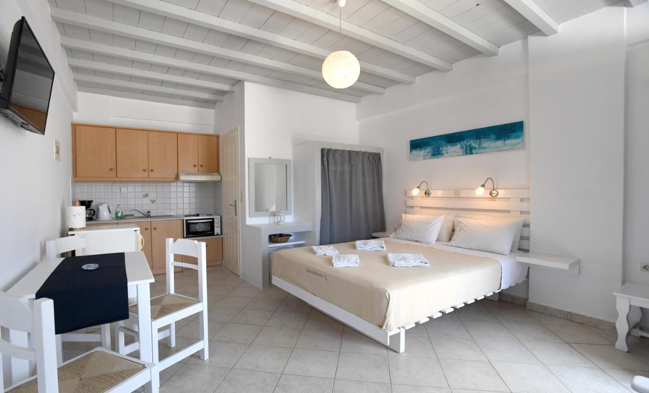 Nostos Beachfront Apartments & Studios Agios Ioannis  Eksteriør bilde