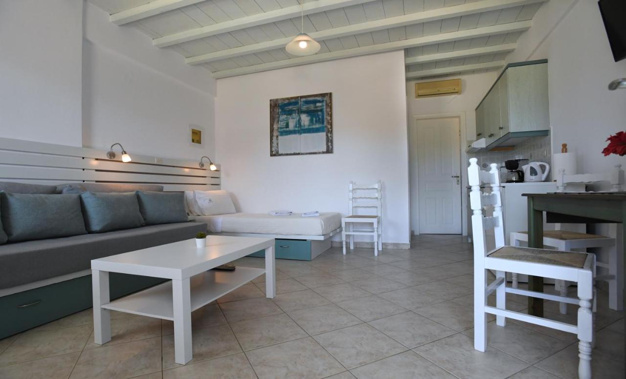 Nostos Beachfront Apartments & Studios Agios Ioannis  Eksteriør bilde